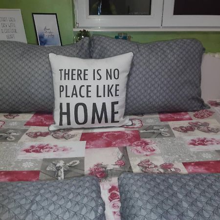 נובי סאד Sweet Home Danube Liman Apartment מראה חיצוני תמונה